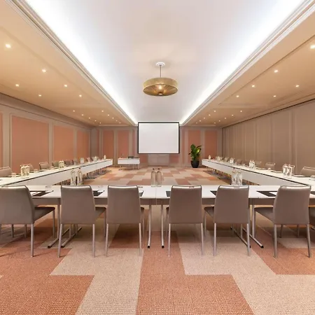 Nh Collection Hotel