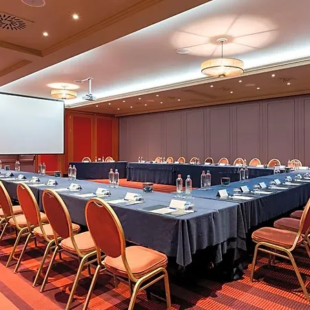 Nh Collection Hotel 4*