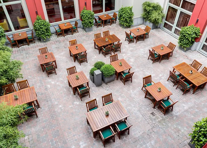 Nh Collection Готель