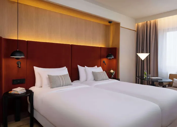 Nh Collection Hotel 4*