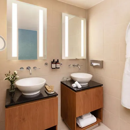 Nh Collection Hotel 4*