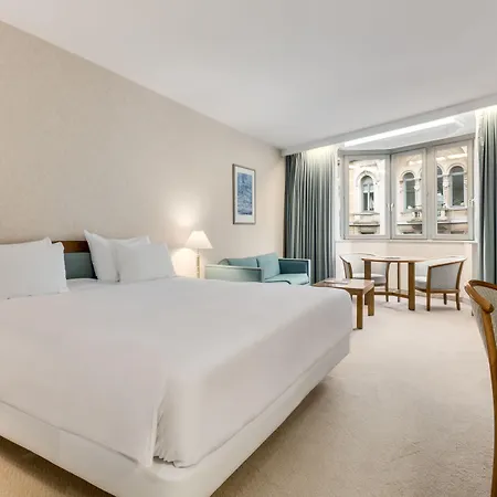 Nh Collection Hotel 4*